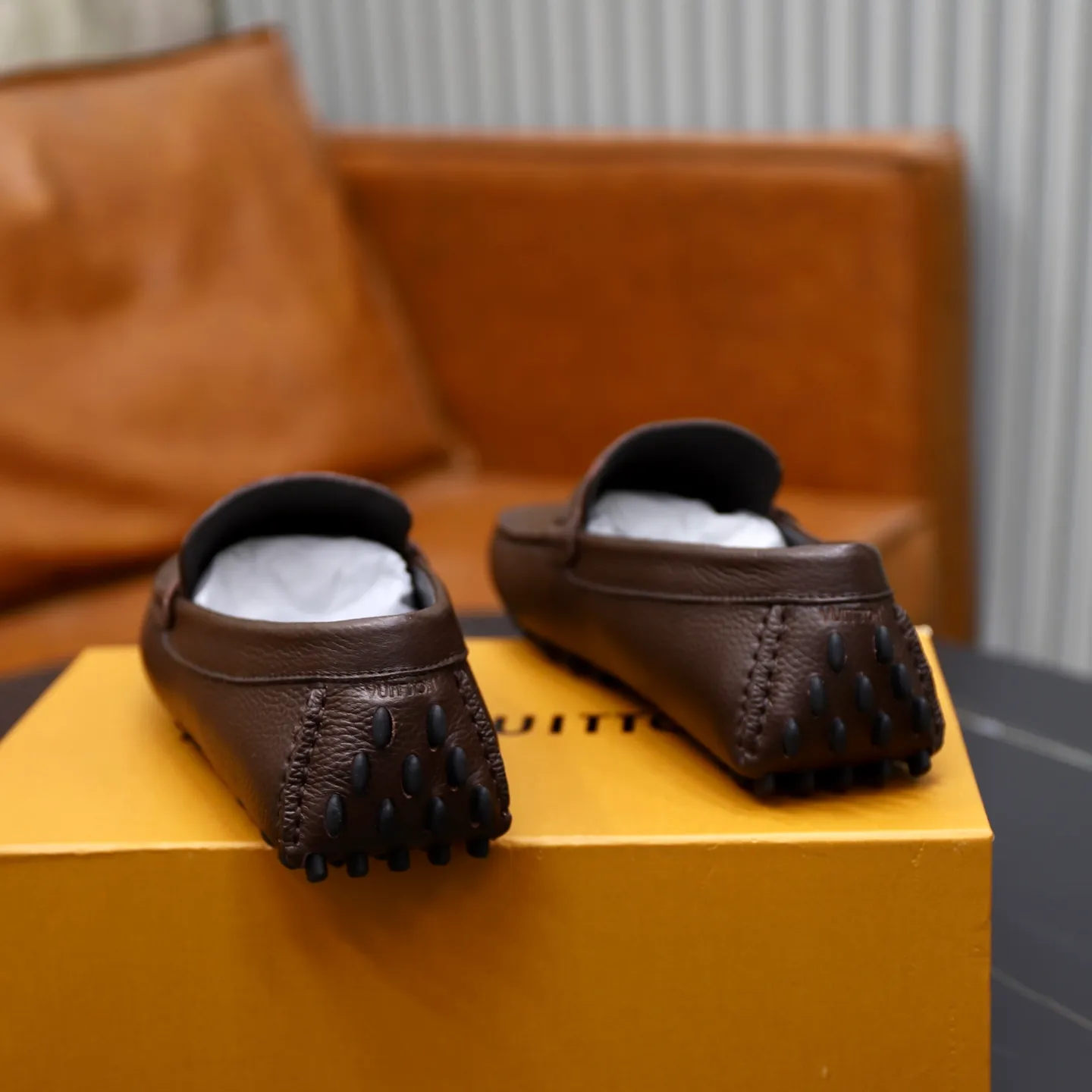 Ex-factory price: 480💰【LV】Louis Vuitton ⚠️High-end men’s driving and pedal series ⚠️38-44 (customized for 45) ⚠️All original cowhide leather! Thick and soft! Made entirely of calfskin lining! The latest non-slip beanie sole! Three-dimensional package technology! Fashionable and classic! Handicrafts! Original high quality! Feel free to compare!